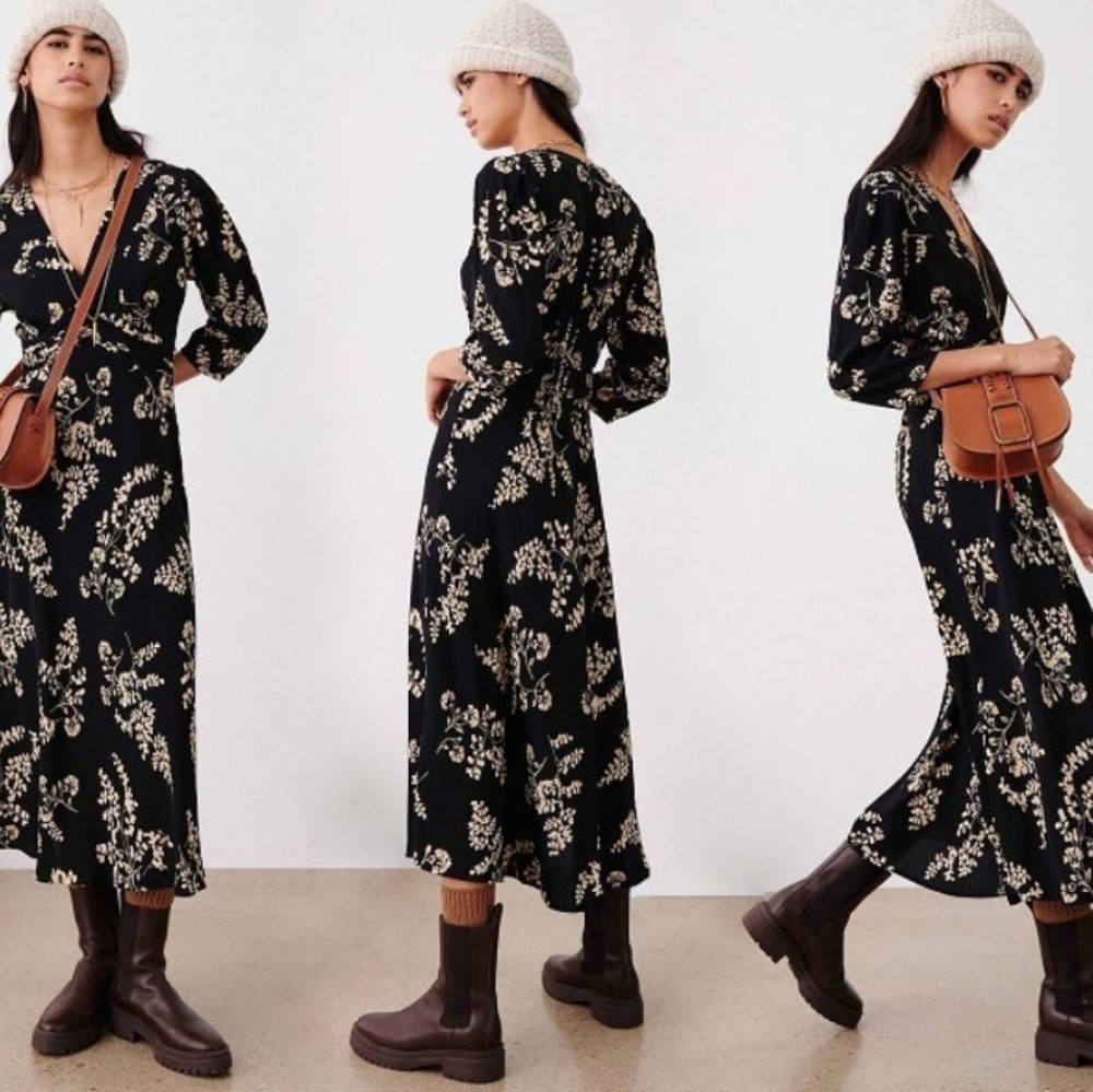 NWT BA&SH soa. Dress in Black Floral Pattern size 8 or Large